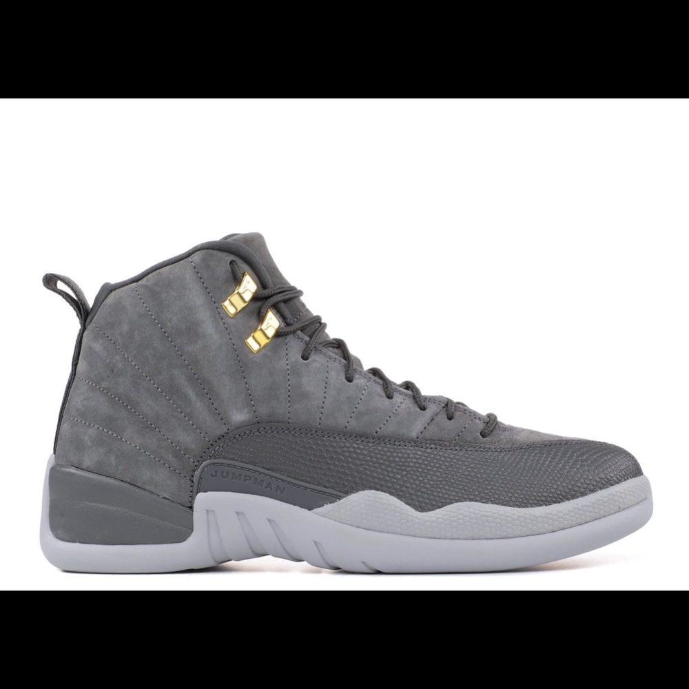 Jordan Retro 12’s grey